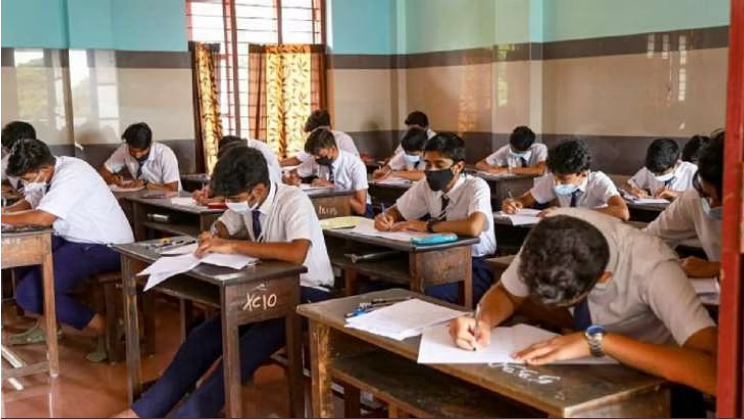 CBSE ने 10वीं और 12वीं के बोर्ड एग्जाम की डेटशीट जारी की, 15 फरवरी से शुरू होंगे पेपर, पढ़ें पूरा शेड्यूल