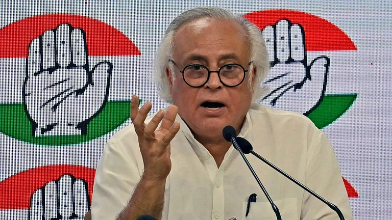 कांग्रेस ने ट्रंप के दावे पर मोदी की चुप्पी पर उठाया सवाल, पूछा- क्या अमेरिका की मध्यस्थता स्वीकार कर ली है?
