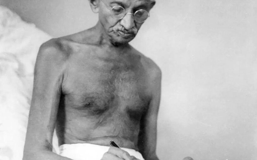 अंतरात्मा की स्वच्छता का मार्ग: महात्मा गांधी के आत्म-शुद्धि के सिद्धांतों से सबक