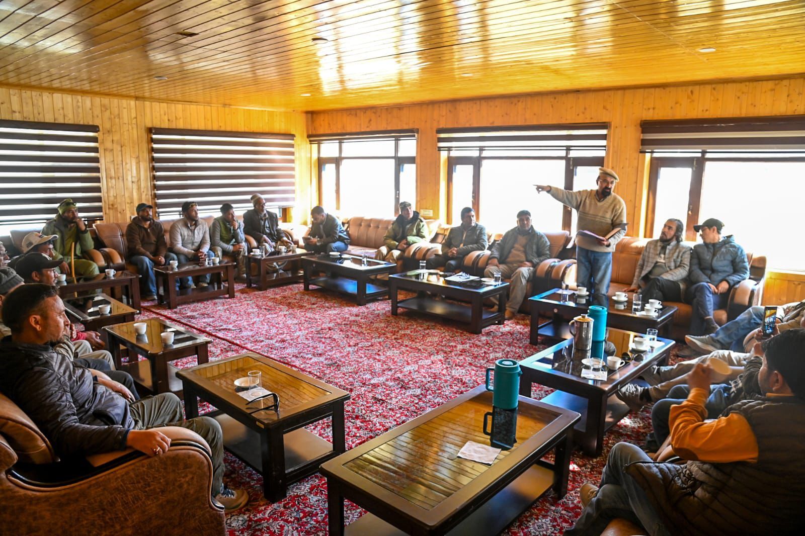 اظہارِ تشکر — موضع یولجک کے باشندگان کی جانب سے آغا سید عباس رضوی اور عبدالہادی صاحب کے لیے خراجِ تحسین